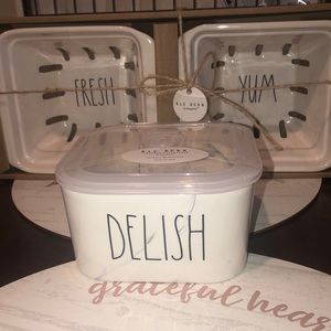 Rae Dunn DELISH Ceramic bowl with lid